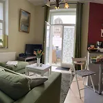 Apartment Truding