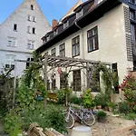 Truding Apartment